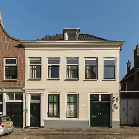 Hostel Tourist Travel *