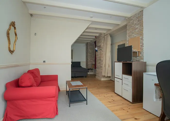 Tourist Travel * 斯琴丹