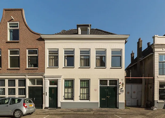 旅馆 Tourist Travel *