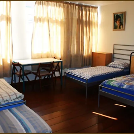 Tourist Travel Albergue