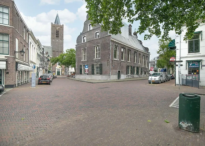 Tourist Travel Hostel *