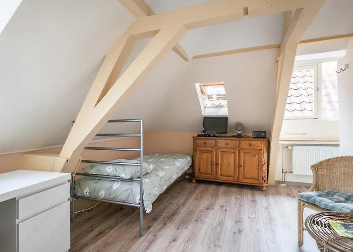 Hostel Tourist Travel *